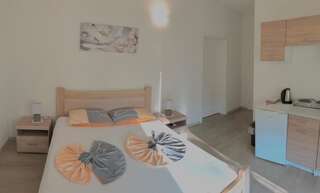Апартаменты Apartments Lj Улцинь Апартаменты с балконом-3
