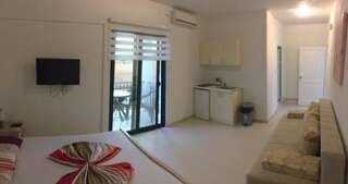 Апартаменты Apartments Lj Улцинь Номер-студио-2